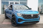 2025 Volkswagen Atlas Cross Sport 2.0T SEL R-Line Black