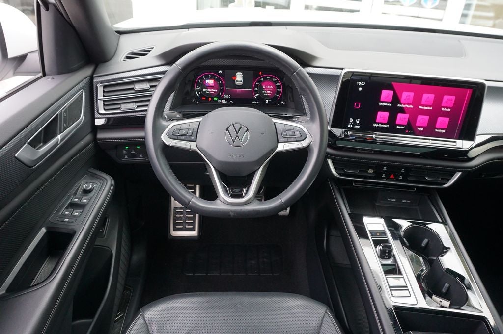 2024 Volkswagen Atlas Cross Sport 2.0T SEL R-Line