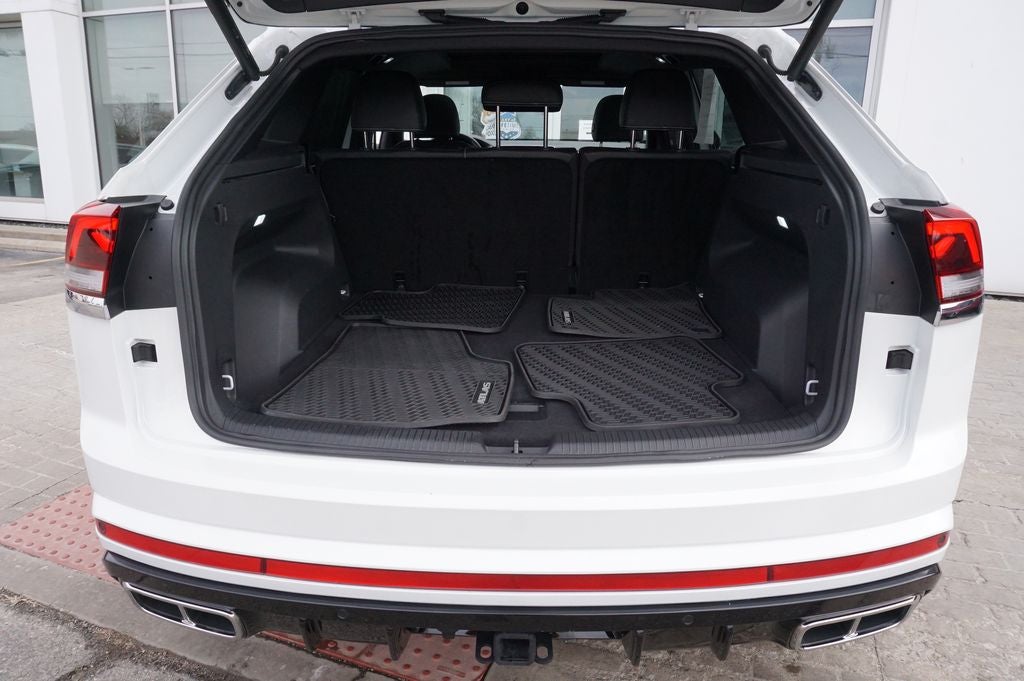 2024 Volkswagen Atlas Cross Sport 2.0T SEL R-Line