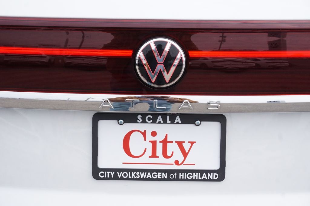 2024 Volkswagen Atlas Cross Sport 2.0T SEL R-Line