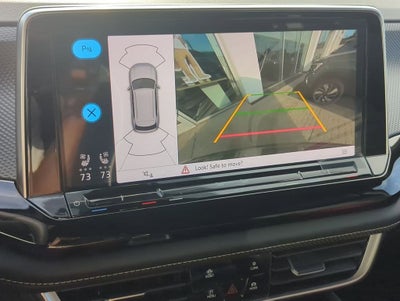 2026 Volkswagen Atlas Cross Sport 2.0T SEL