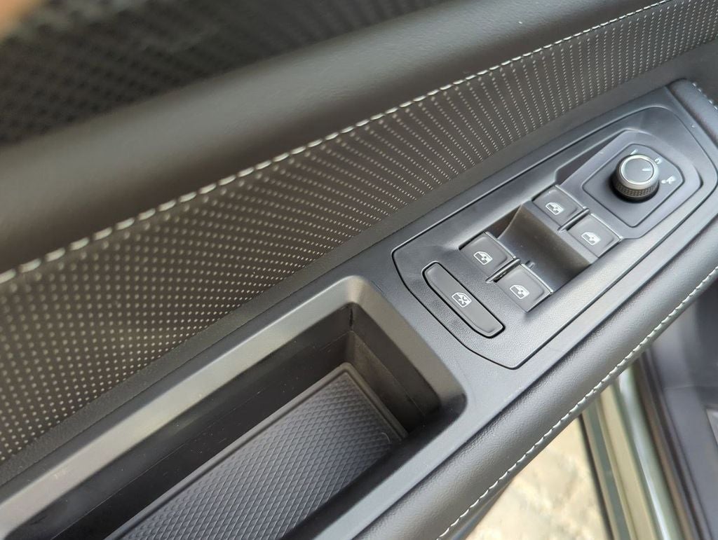 2026 Volkswagen Atlas Cross Sport 2.0T SEL