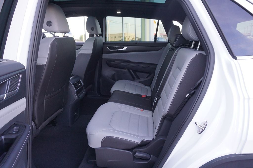 2025 Volkswagen Atlas Cross Sport 2.0T SEL