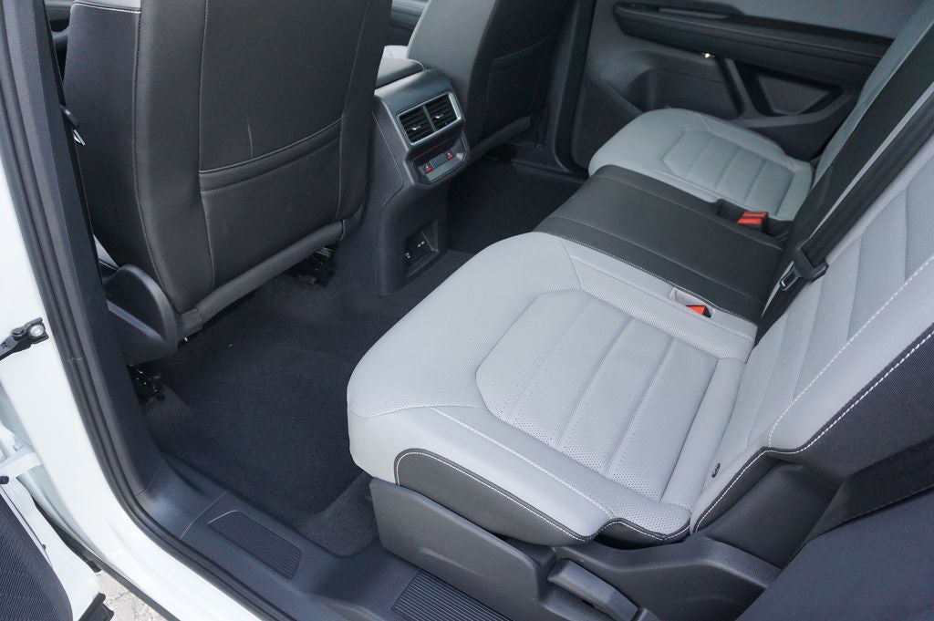 2025 Volkswagen Atlas Cross Sport 2.0T SEL