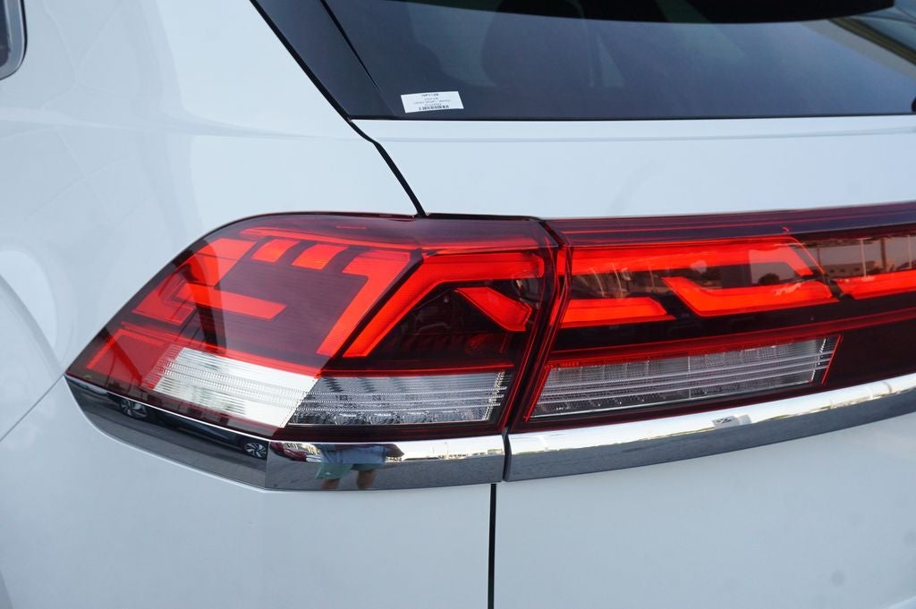 2025 Volkswagen Atlas Cross Sport 2.0T SEL