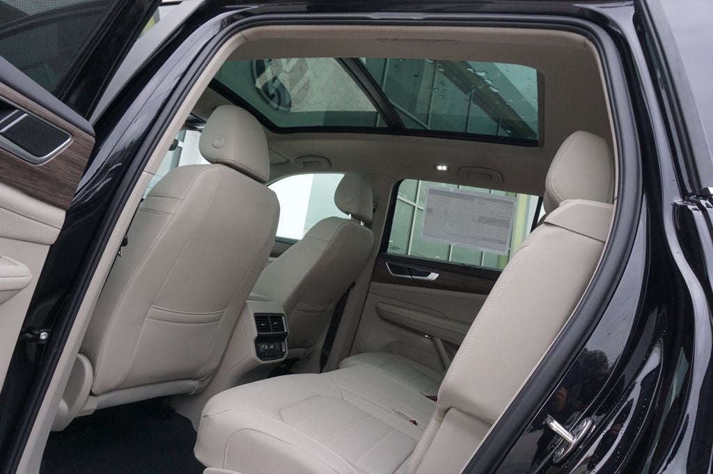 2026 Volkswagen Atlas 2.0T SEL