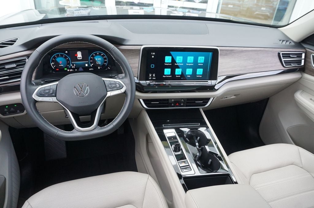 2025 Volkswagen Atlas 2.0T SEL