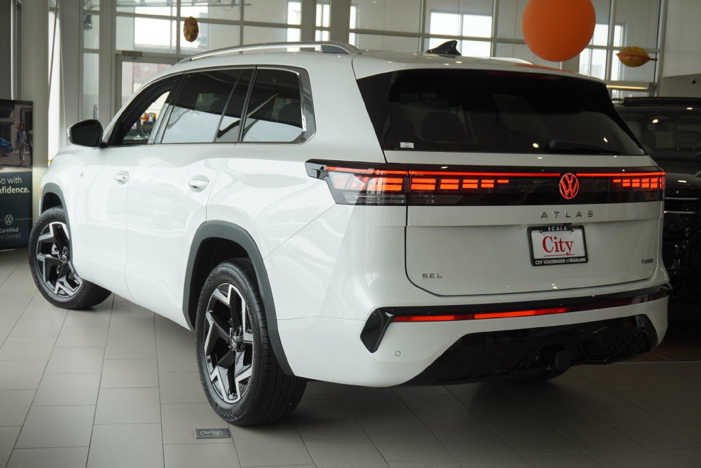 2027 Volkswagen Atlas SEL