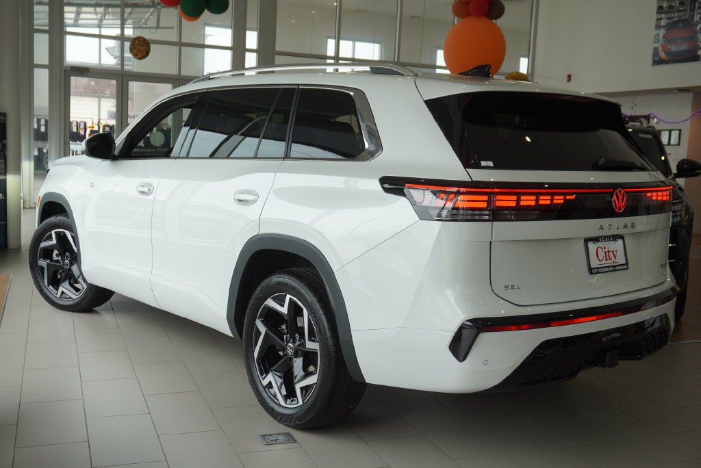 2027 Volkswagen Atlas SEL