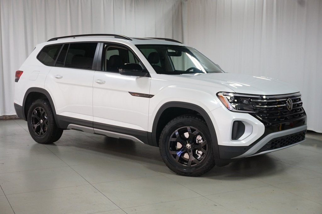 2026 Volkswagen Atlas Peak Edition