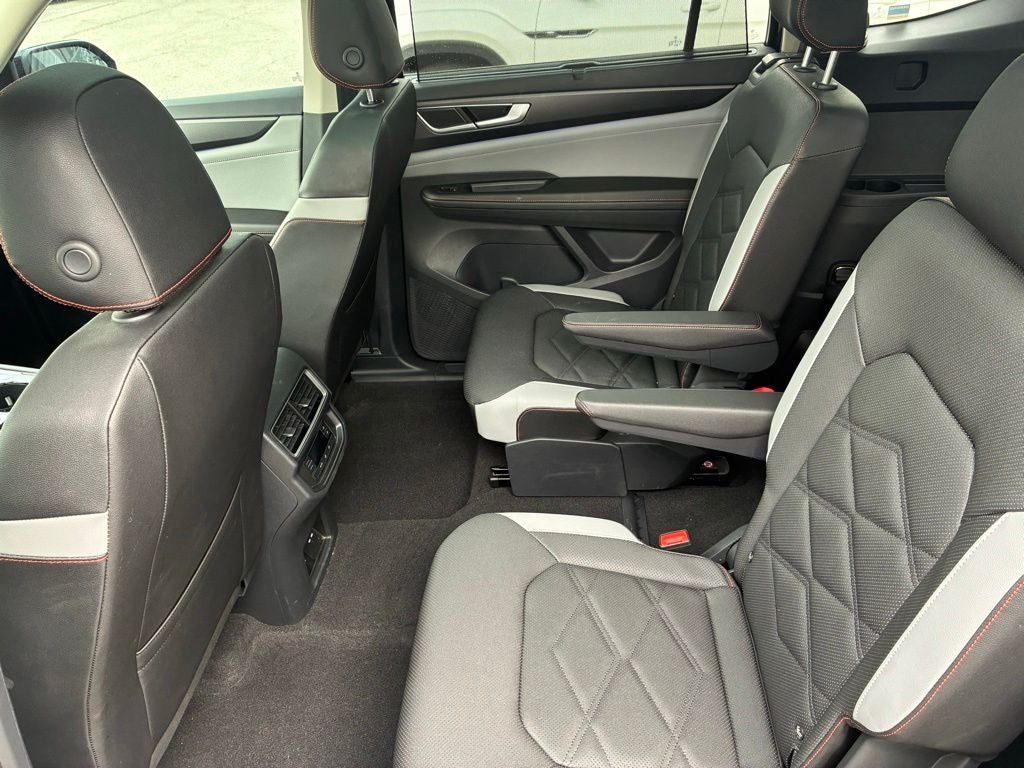 2025 Volkswagen Atlas 2.0T Peak Edition