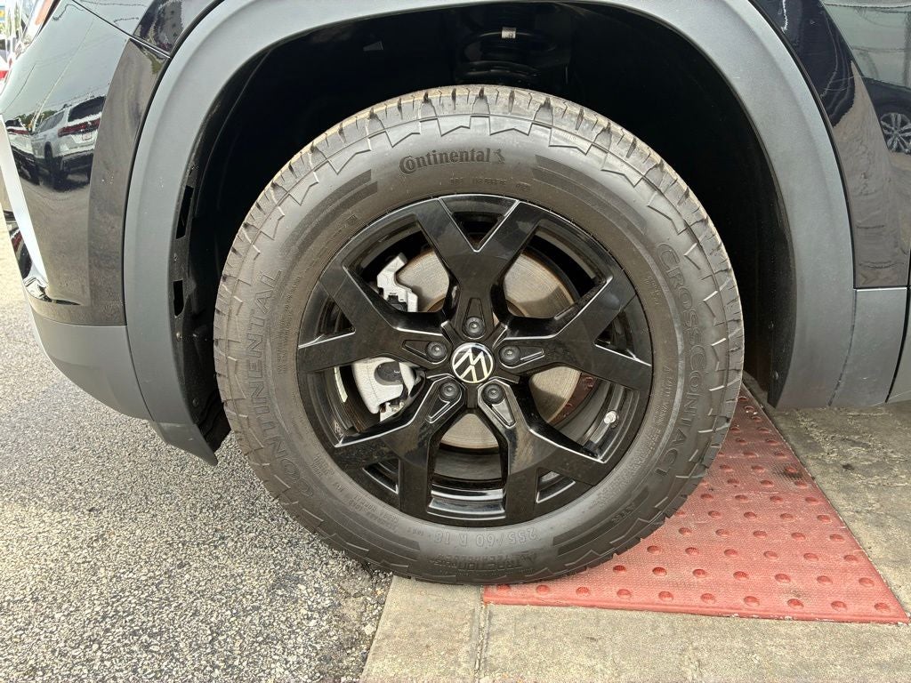 2025 Volkswagen Atlas 2.0T Peak Edition