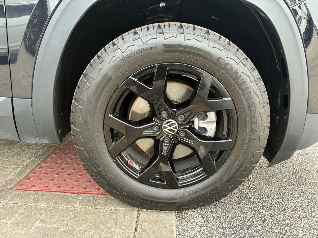 2025 Volkswagen Atlas 2.0T Peak Edition