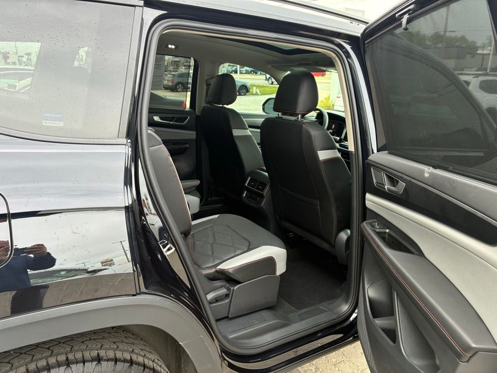 2025 Volkswagen Atlas 2.0T Peak Edition