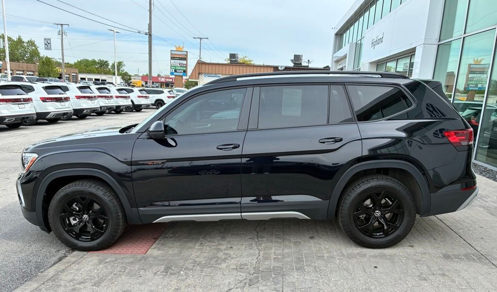 2025 Volkswagen Atlas 2.0T Peak Edition