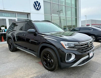 2025 Volkswagen Atlas 2.0T Peak Edition