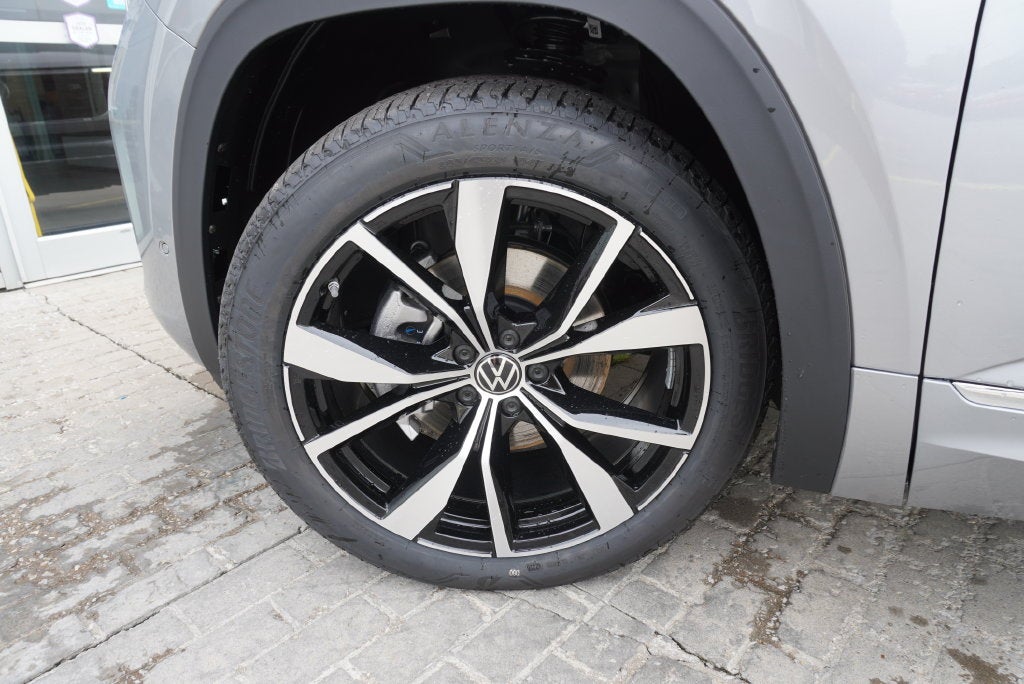 2026 Volkswagen Atlas Cross Sport SEL Premium R-Line