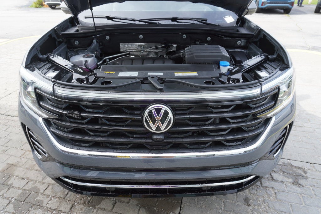 2026 Volkswagen Atlas Cross Sport SEL Premium R-Line
