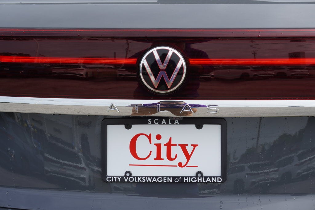 2026 Volkswagen Atlas Cross Sport SEL Premium R-Line