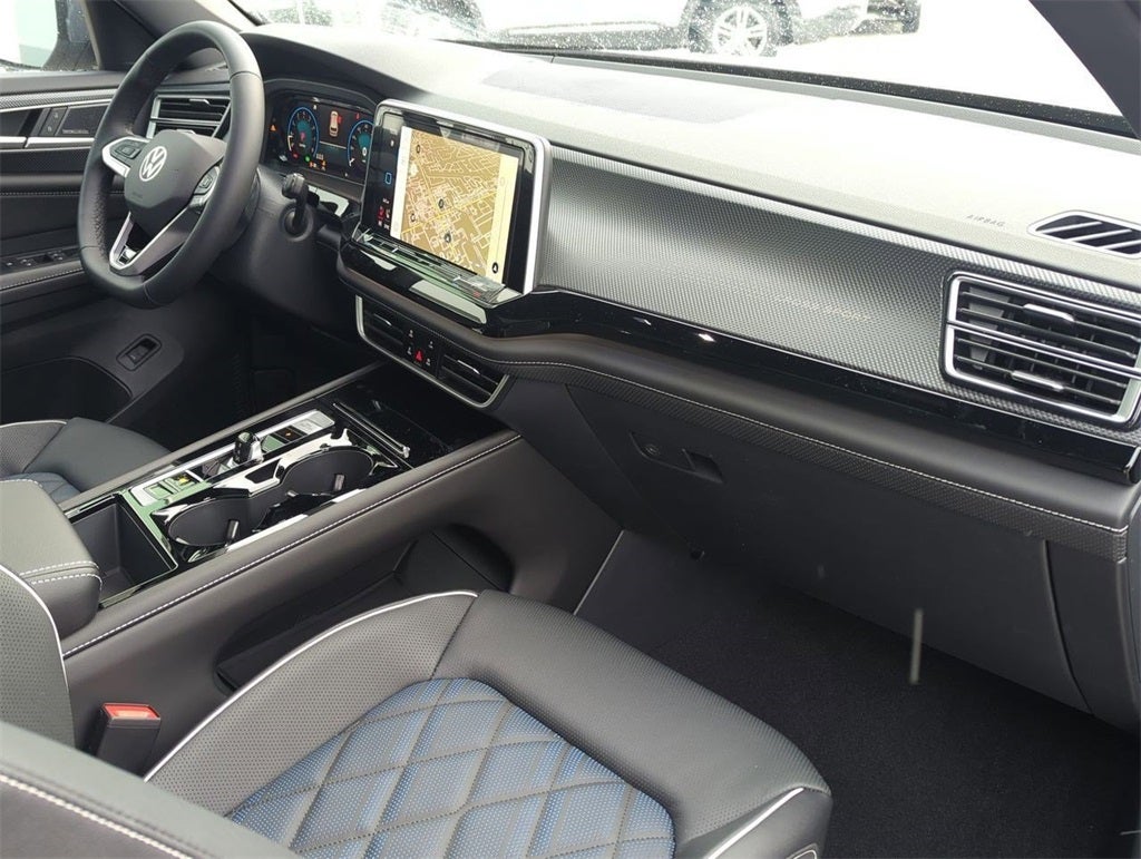 2026 Volkswagen Atlas Cross Sport 2.0T SEL Premium R-Line