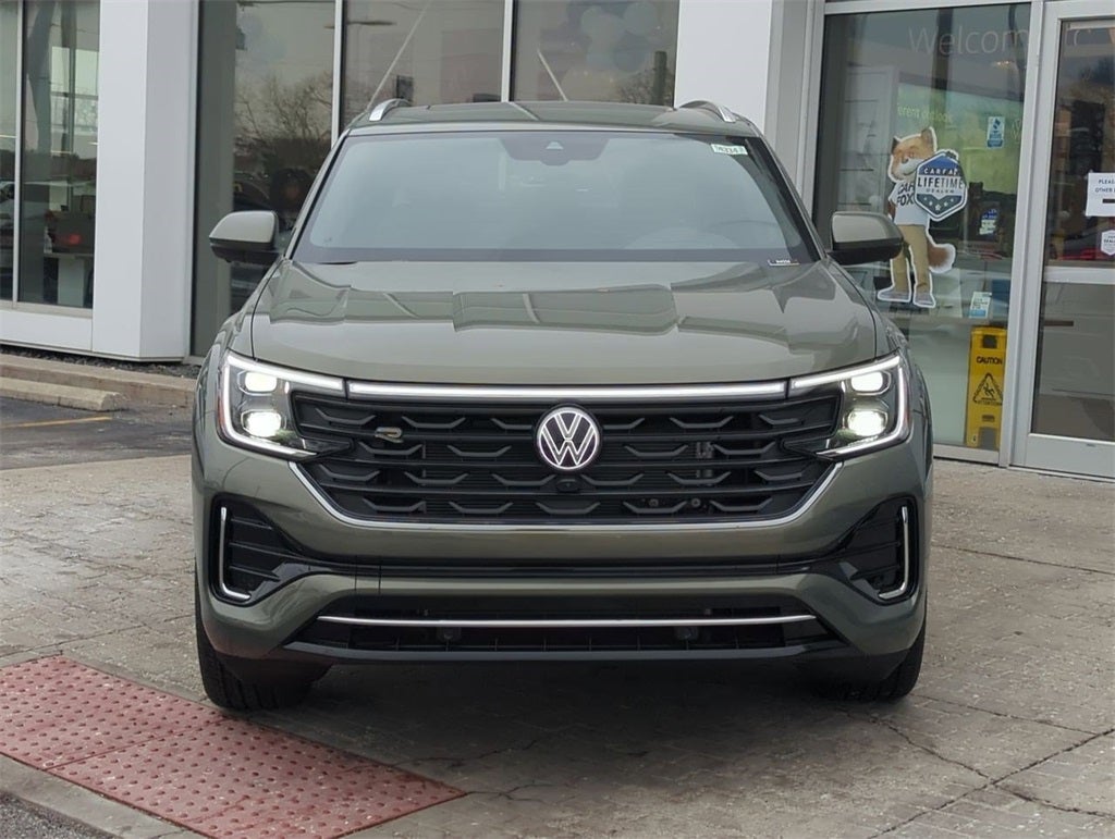 2026 Volkswagen Atlas Cross Sport 2.0T SEL Premium R-Line