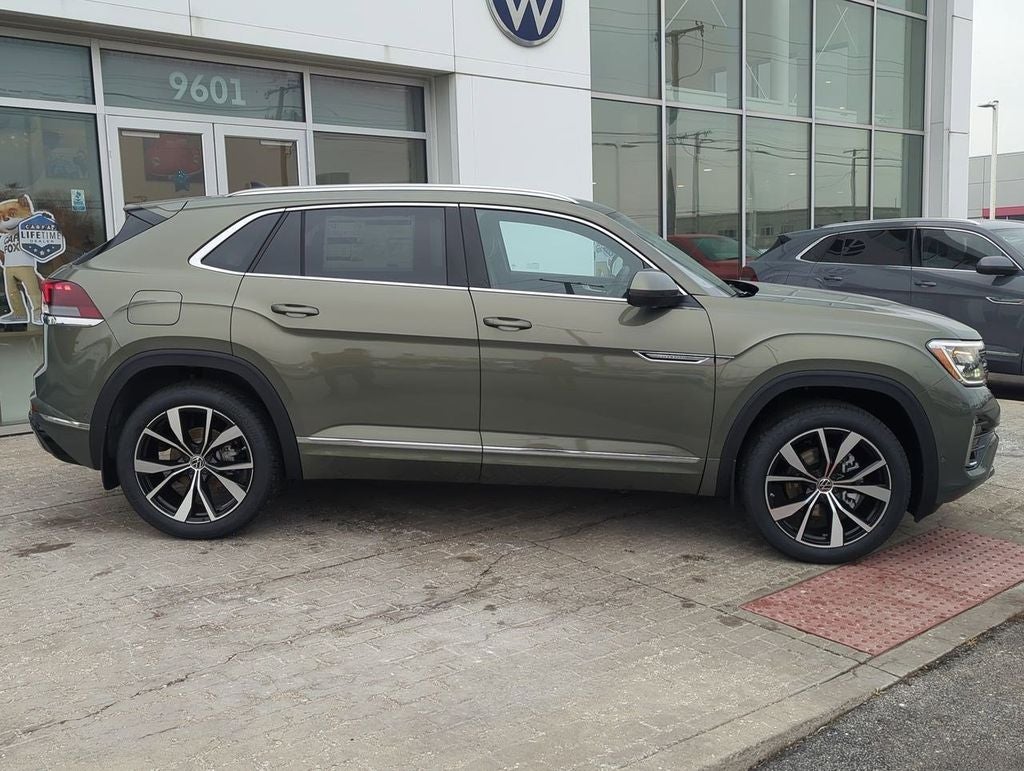 2026 Volkswagen Atlas Cross Sport 2.0T SEL Premium R-Line