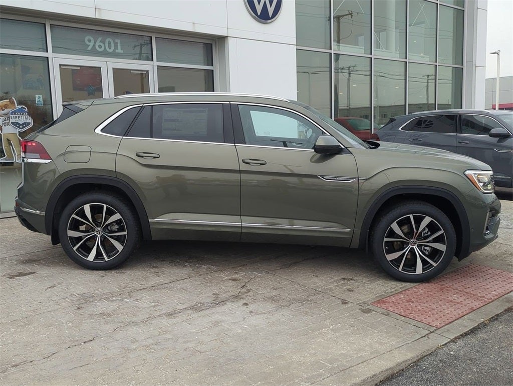 2026 Volkswagen Atlas Cross Sport 2.0T SEL Premium R-Line