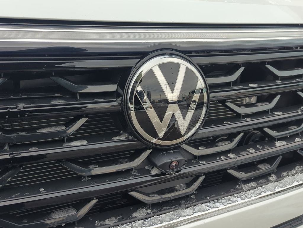 2026 Volkswagen Atlas Cross Sport SEL Premium R-Line