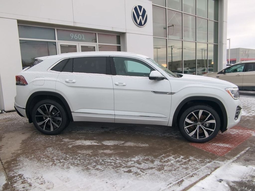 2026 Volkswagen Atlas Cross Sport SEL Premium R-Line