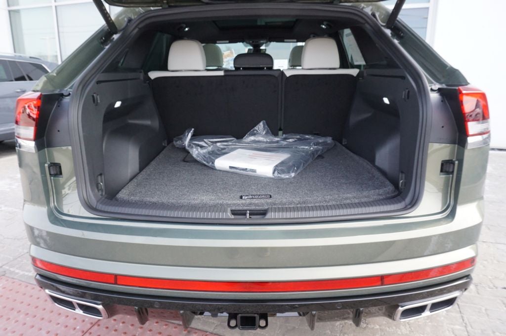 2026 Volkswagen Atlas Cross Sport 2.0T SEL Premium R-Line