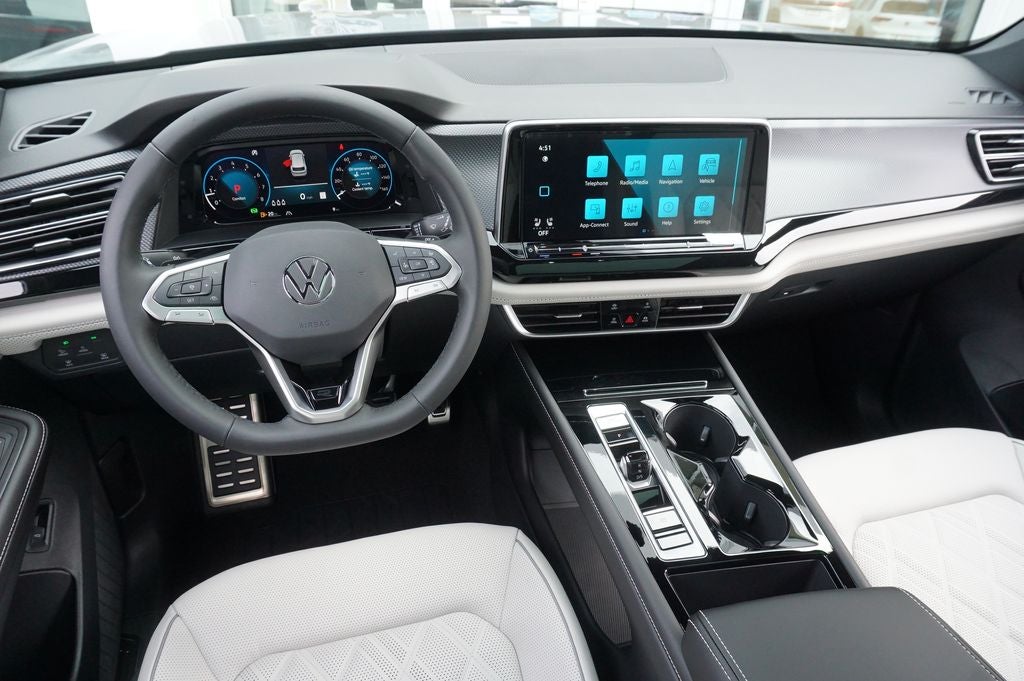 2026 Volkswagen Atlas Cross Sport 2.0T SEL Premium R-Line