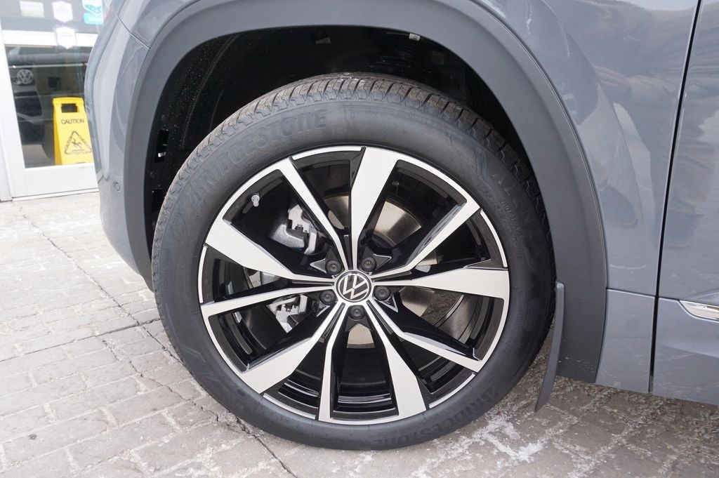 2026 Volkswagen Atlas Cross Sport 2.0T SEL Premium R-Line
