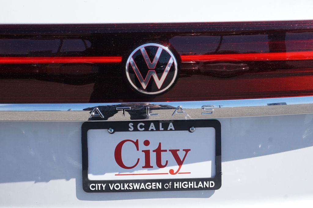 2026 Volkswagen Atlas Cross Sport 2.0T SEL Premium R-Line