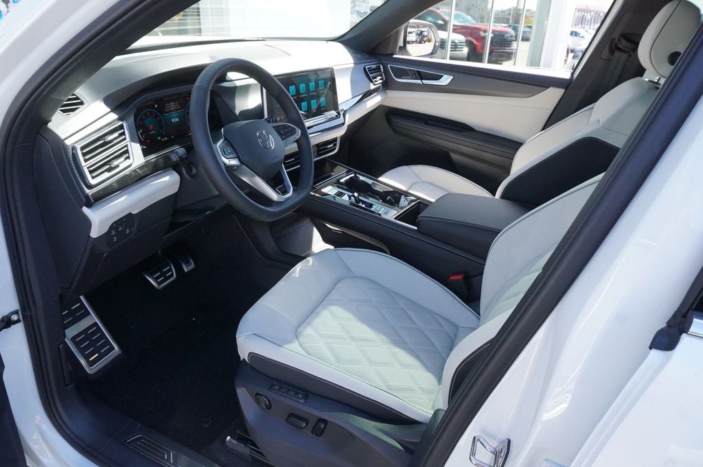 2026 Volkswagen Atlas Cross Sport 2.0T SEL Premium R-Line