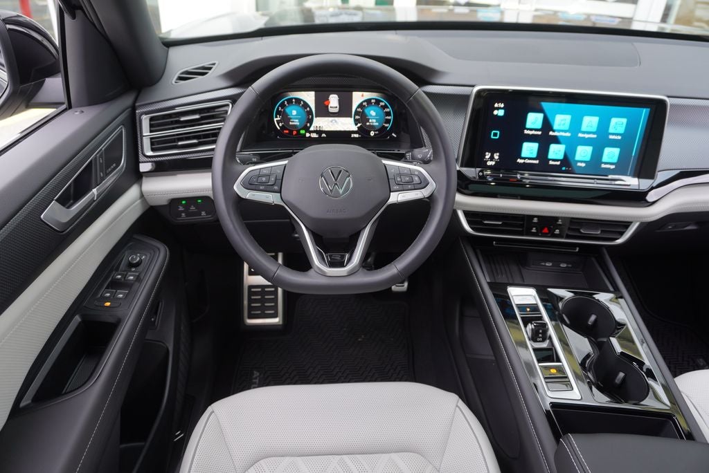 2026 Volkswagen Atlas Cross Sport SEL Premium R-Line