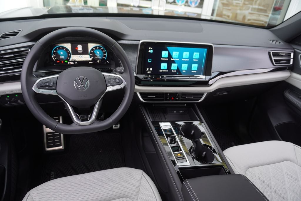 2026 Volkswagen Atlas Cross Sport SEL Premium R-Line