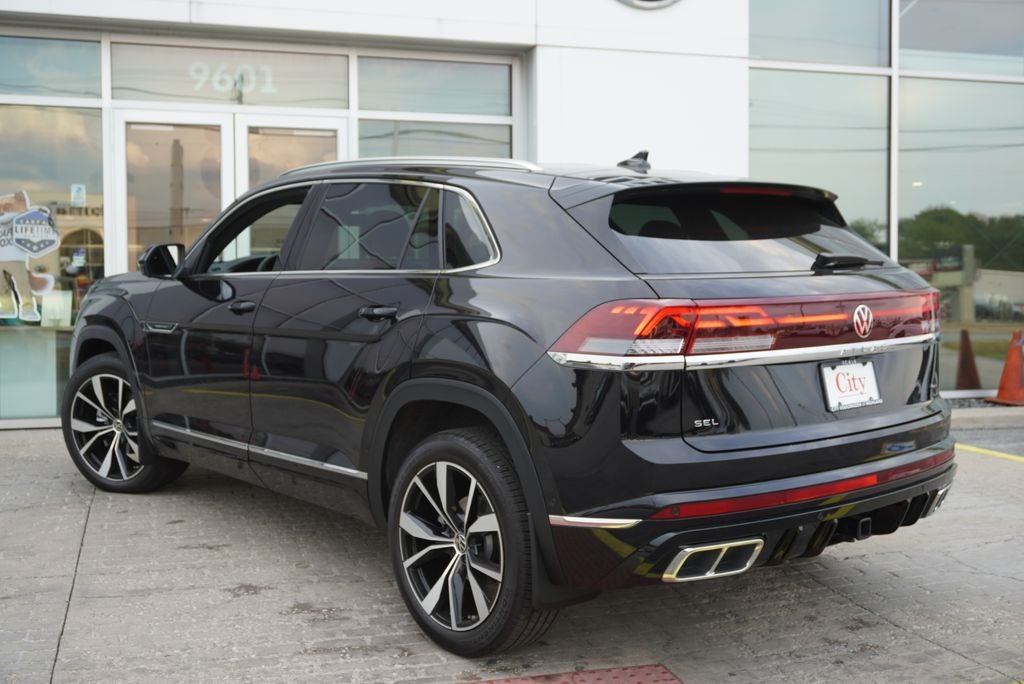 2026 Volkswagen Atlas Cross Sport SEL Premium R-Line