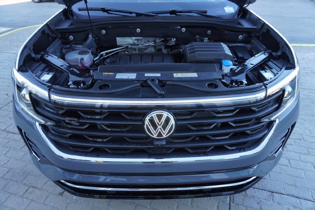 2026 Volkswagen Atlas Cross Sport SEL Premium R-Line