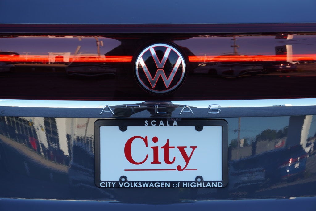2026 Volkswagen Atlas Cross Sport SEL Premium R-Line