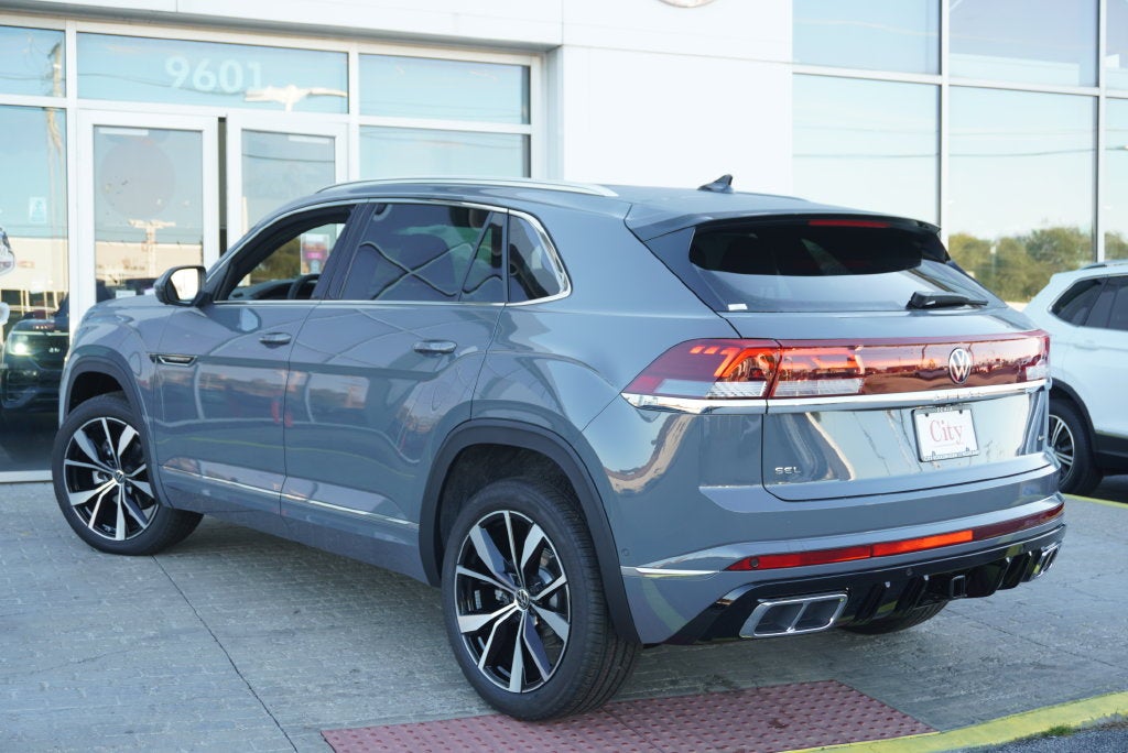 2026 Volkswagen Atlas Cross Sport SEL Premium R-Line
