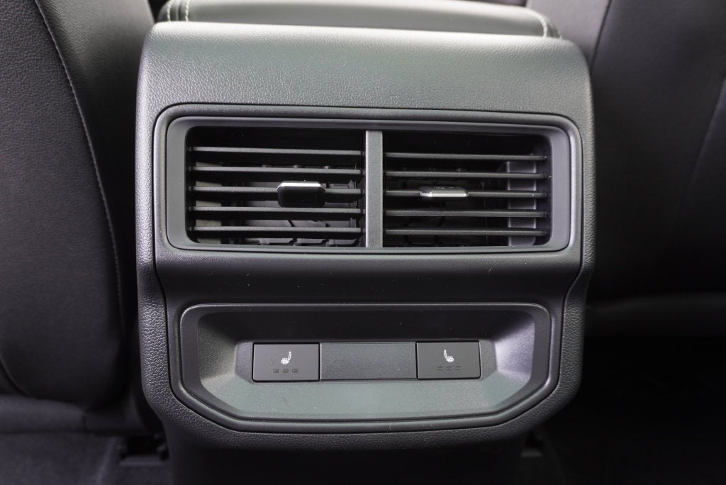 2026 Volkswagen Atlas Cross Sport SEL Premium R-Line