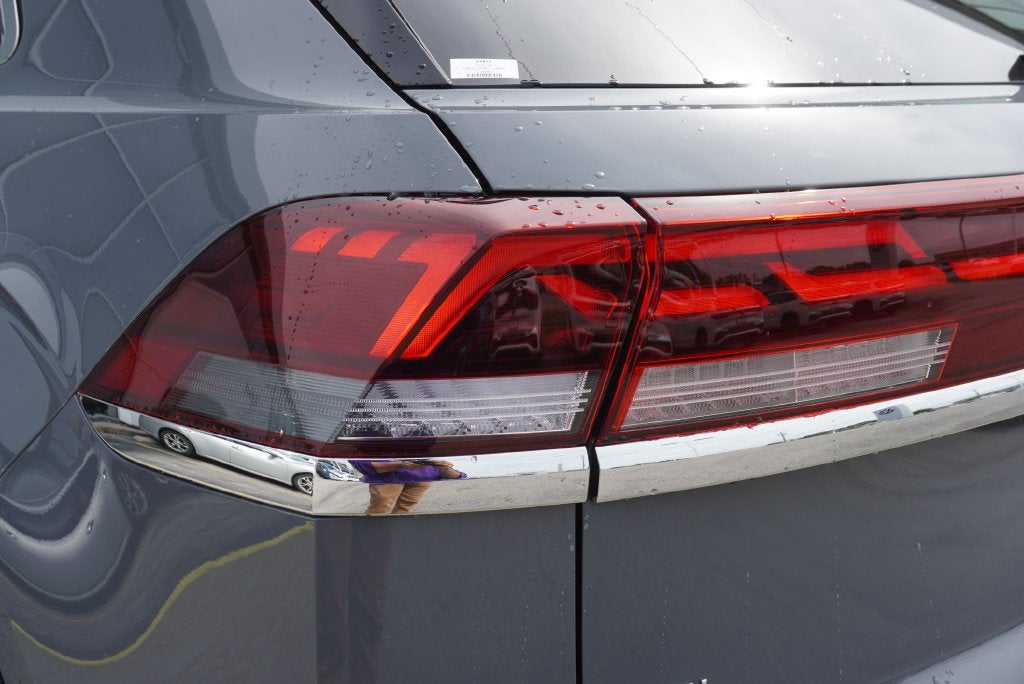 2026 Volkswagen Atlas Cross Sport SEL Premium R-Line