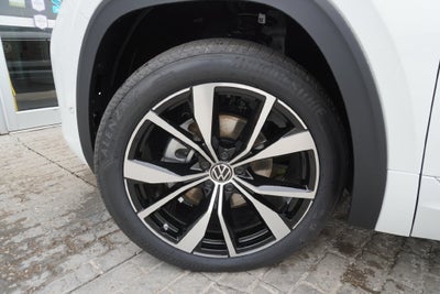 2026 Volkswagen Atlas Cross Sport SEL Premium R-Line