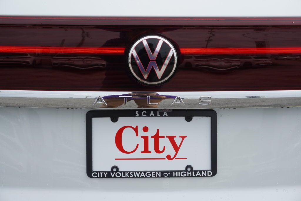 2026 Volkswagen Atlas Cross Sport SEL Premium R-Line