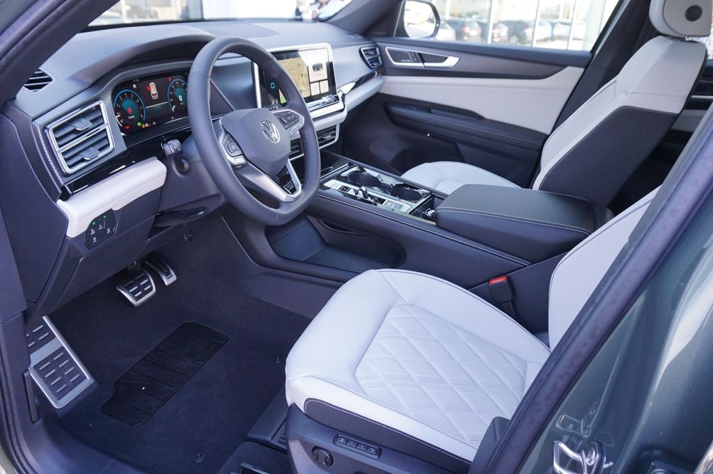 2026 Volkswagen Atlas Cross Sport 2.0T SEL Premium R-Line
