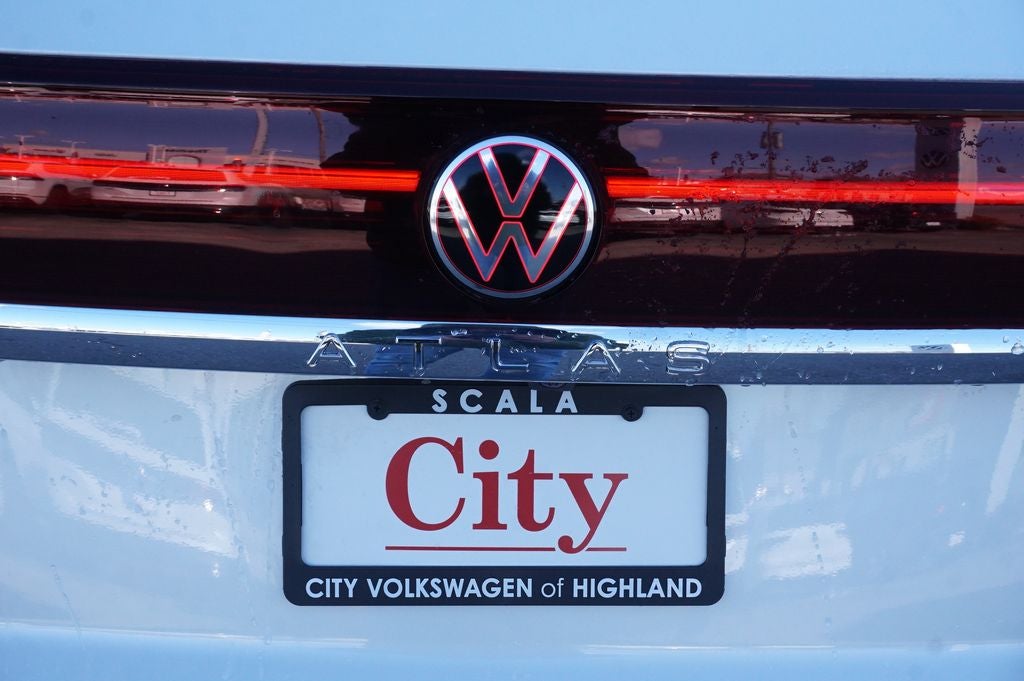 2026 Volkswagen Atlas Cross Sport 2.0T SEL Premium R-Line