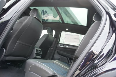 2026 Volkswagen Atlas Cross Sport SEL Premium R-Line