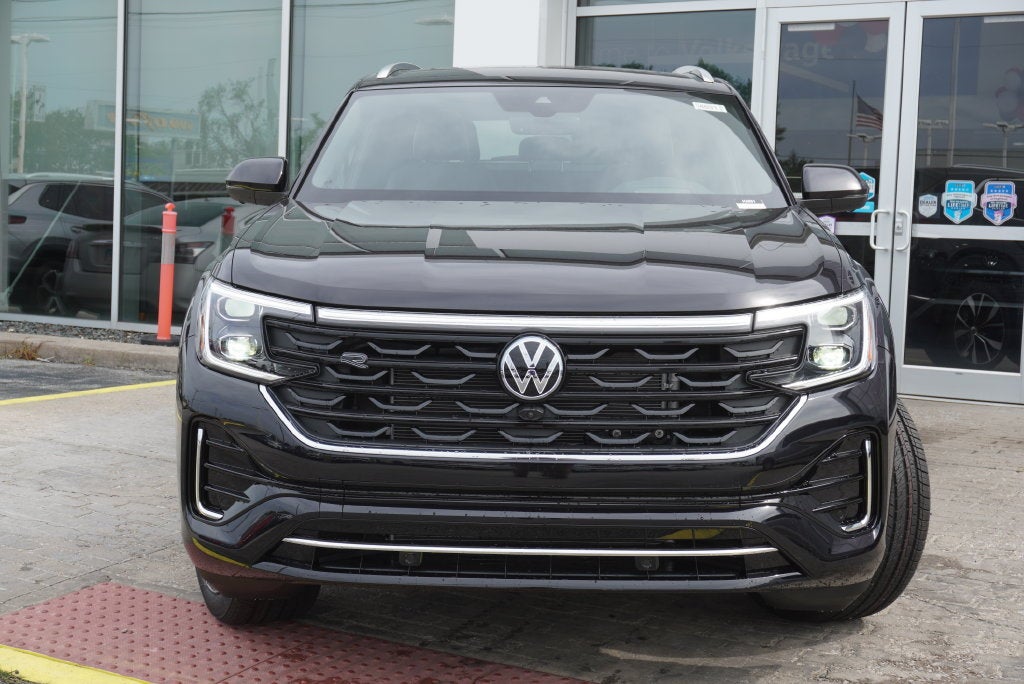 2026 Volkswagen Atlas Cross Sport SEL Premium R-Line