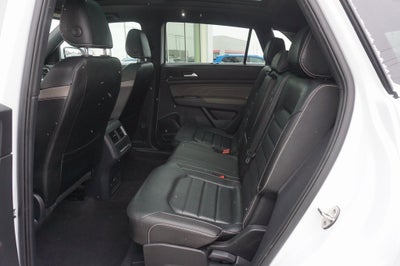 2023 Volkswagen Atlas Cross Sport 3.6L V6 SEL Premium R-Line