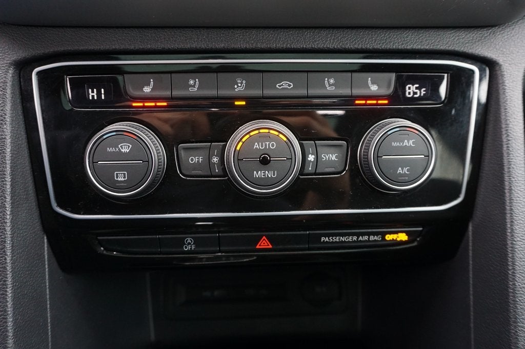 2023 Volkswagen Atlas Cross Sport 3.6L V6 SEL Premium R-Line